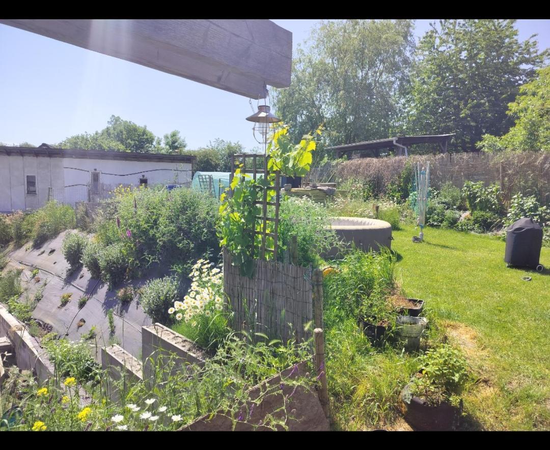 Gee Is Sharing Her Home Lüttich Exterior foto